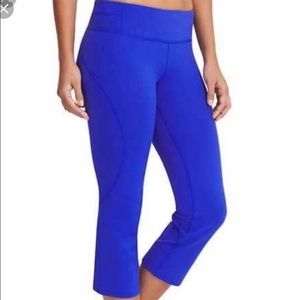 Athleta Crop leggings.